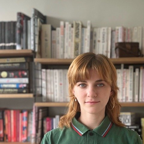 Photograph of author Emily Slapper